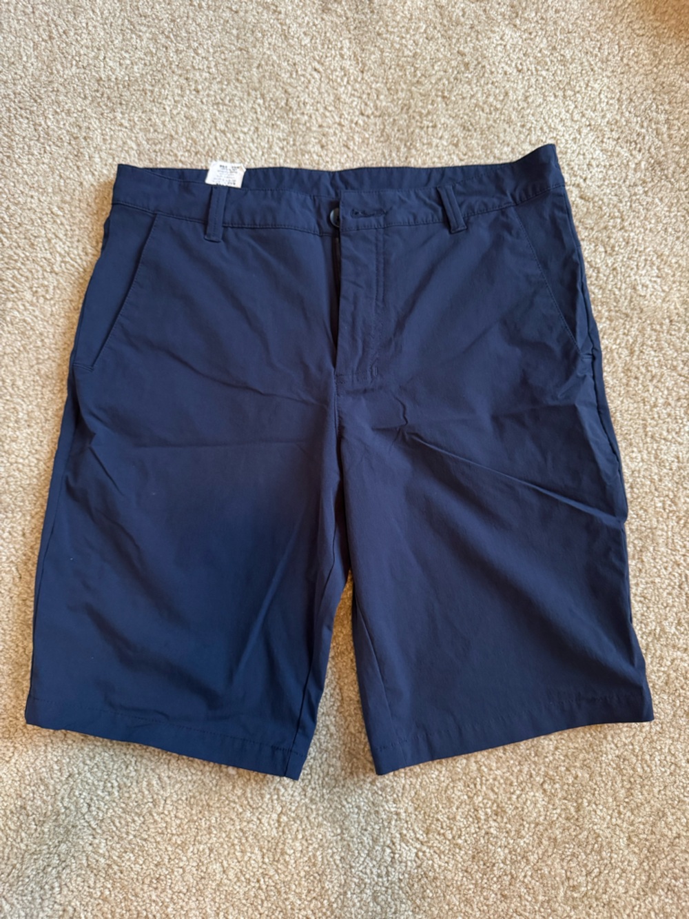 Oakley Men's Dark Navy Shorts size 31